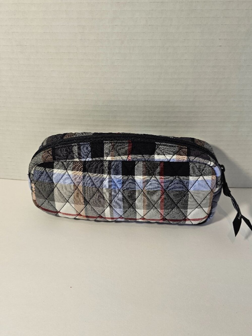 NWOT Vera Bradley Medium Cosmetic Bag Makeup Perfectly Plaid